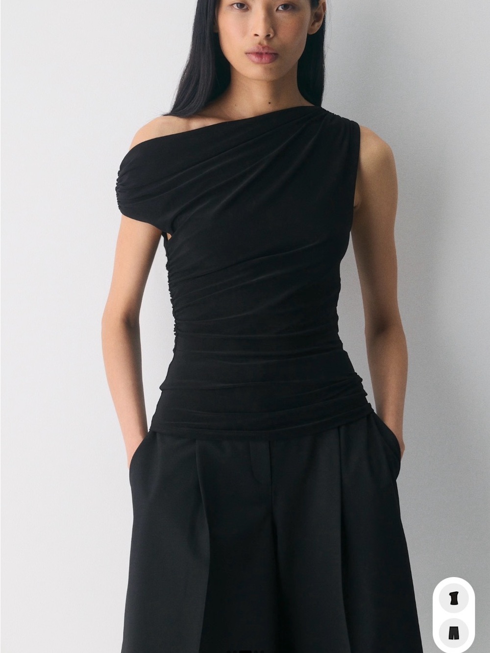 Aritzia Gallery Top Babaton Black One-Shoulder Ruched Top